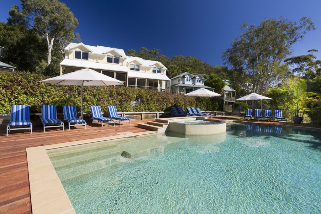 Blueys Retreat Pool and spa